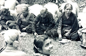 Gudstjeneste i Kathmandu , Nepal - efterfulgt af fællesspisning