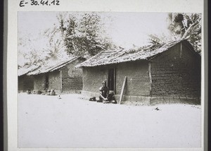 A woman's house in Basa