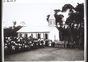 Ceremonial consecration of the church in Edea. (The congregation gathered in front of the church)