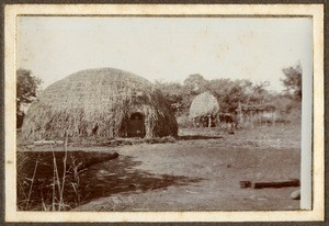 House made of straw near Adams Mission Station, KwaZulu-Natal, South Africa, ca.1900