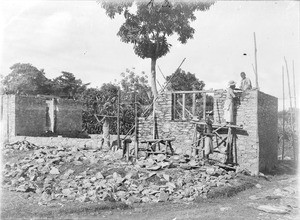 Construction site, Tanzania, ca.1893-1920