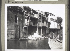 House on the river in Kayin