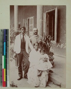 Rasanany, a teacher together with his family and Lars Meling, Antsahamanitra, Antananarivo, Madagascar, ca.1902