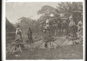 Ekongolo-Tänzer in Nyasoso (Kamerun)