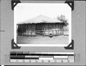 Large round dwelling, Msangano, Tanzania, 1937