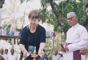 Tiruvannamalai, Tamil Nadu, South India. Dedication of the Dialogue Centre Quo Vadis, 2003. Lig