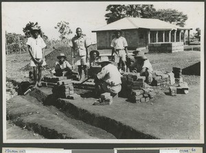 Trainee masons in a class, Chogoria, Kenya, ca.1948