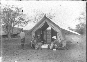 Camp in Catuane, Mozambique, ca. 1901-1907