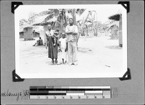 The evangelist Wuwelanye and his family, Nyasa, Tanzania, 1938