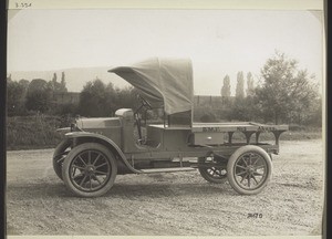 Daimler lorry 1914