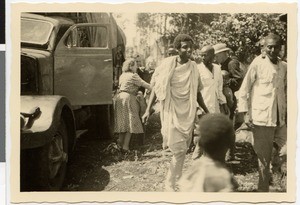 Arrival of Mrs. Hornbostel, Ayra, Ethiopia, 1952