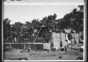 Church in Paraperi under construction