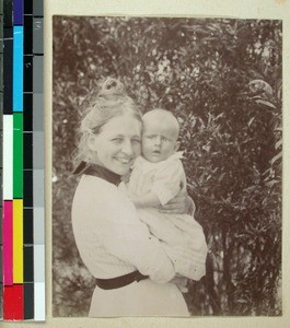 Laura Erlandsen with her son Lars, Antananarivo, Madagascar, ca.1901