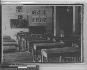 A classroom at the Holy Cross School at Huazhou, China, 1924
