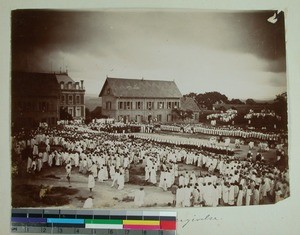 Rebellions surrender, Ambohitsirohitra, Antananarivo, Madagascar, 1897