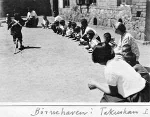 Børnehaven i Takushan, 1927