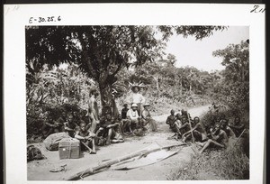 Geschwister Göhring & Miss. Hohner auf dem Marsch nach Bali