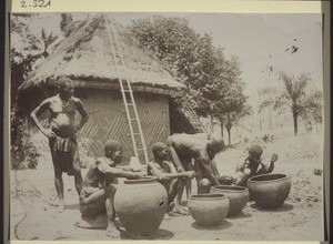 Cameroon / Mambo / Bamum potters, 20th April 1913