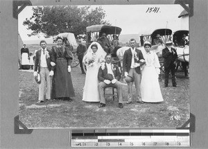 Bridal couple and wedding guests, Twistwyk, South Africa