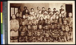 Catechumens at Catholic mission, Hubei, China, ca.1920-1940