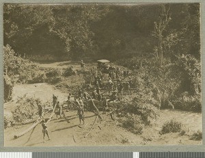 Rebuilding a bridge, Eastern province, Kenya, ca.1924