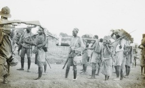 Carrier Corps, Malawi, ca. 1914-1918