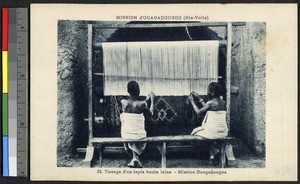 Women weaving a carpet, Burkina Faso (Upper Volta), ca.1920-1940