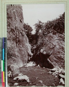 Entrance, a mountain pass, to Midongy at Marolahy, Madagascar, 1901