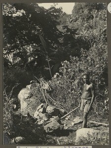 Stone worker, Tanzania, ca.1929-1940