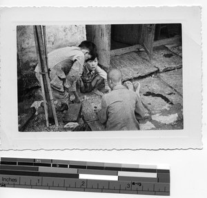 Children in Pinglo, China