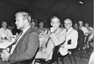 Lands meeting in 1988 in Hammerum. From left director Svend Dissing, Bishop George S. Geil, Ole