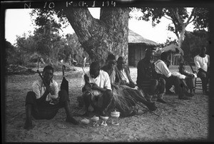 Sculptors and basket makers, Mozambique, ca. 1933-1939