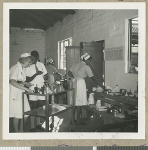 Practical exam, Chogoria, Kenya, ca.1960