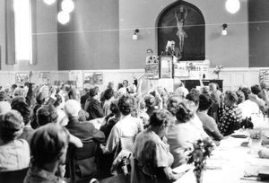 Congress in His Tausens House in Viborg, 1972. In the photo Vibeke Olsen and Pastor Damm