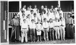 Group portrait of Fr. James A. Walsh, MM, with Maryknoll Sisters and Maryknoll schoolboys, Punahou, Honolulu, Hawaii, 1930