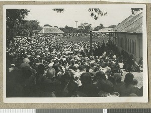 Revival meeting, Chogoria, Kenya, ca.1953