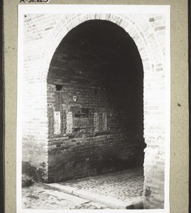 Anti-christian placards in one of the town gates of Fopin (1927)