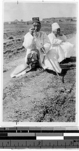 Elderly couple, Gishu, Korea, 1928