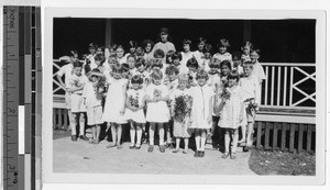 Sr. Veronica Hartman, MM, with group of public school children, Honolulu, Hawaii, May 31, 1928