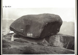 Sung - Denkmal; zur Erinnerung an die Gefangennahme des letzten Kaisers der Sungdynastie