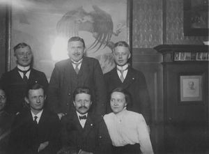 Future DSM missionaries, 1914. Front row, from left to right: Hans Peter Hansen Kampp, Johannes