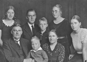 Missionary Hans Joergensen Toft, Orissa. Bissamcuttack 1933-1934. Died in India 1934. Married t