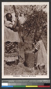 Flour preparation, Zambia, ca.1920-1940