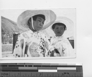 Two children at the Japanese Mission at Fushun, China, 1936