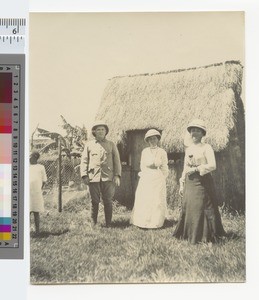 Dr Crawford, his wife and Mrs Minnie Cumming Watson, missionaries, Kikuyu, Kenya, ca.1910