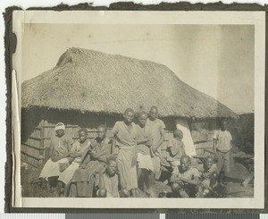 Patients at Chogoria hospital, Chogoria, Kenya, ca.1923