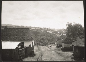 Das Dorf Inkwanthia von der Kirche aus gesehen