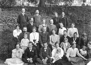 Missionary conference at Kotagiri June 10-24, 1908. Top row. Carl Marius Hornbech, Knud Heiberg