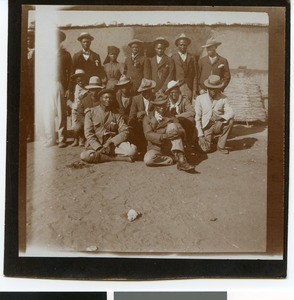 Young Africans in the camp near Mafikeng, South Africa, ca.1901-1903