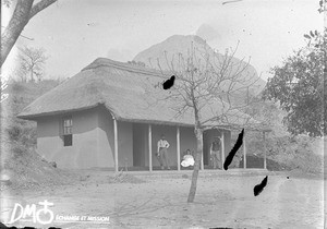 Swiss missionaries on the porch of a building, Shilouvane, South Africa, 1902